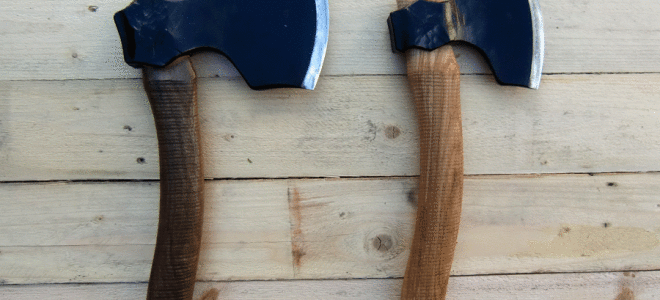 Как сделать красивый топор своими руками?