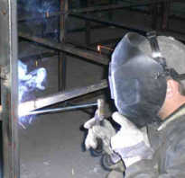 Как правильно варить электродуговой сваркой?