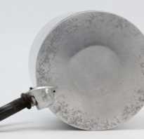 Как очистить алюминиевую посуду от окисла?